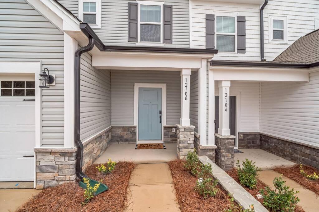 Gorgeous New Townhome/Charlotte! Luaran gambar